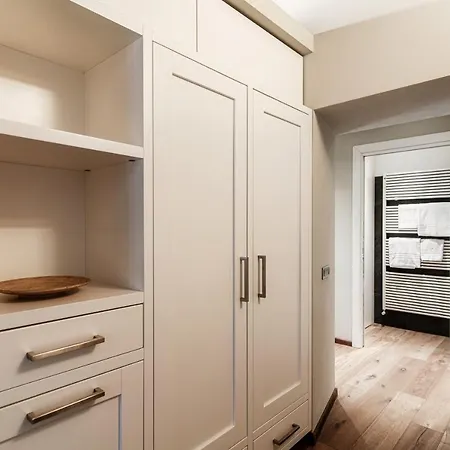 First - By Myhomeincomo Apartment Como