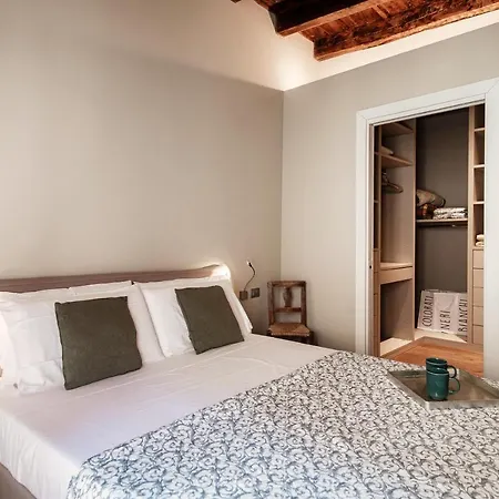 First - By Myhomeincomo Apartament *