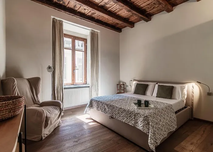 First - By Myhomeincomo Appartement